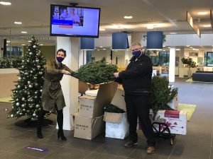 Samen voor De Bilt en Zeist - Rabobank Rijn en Heuvelrug schenkt prachtig versierde kerstbomen